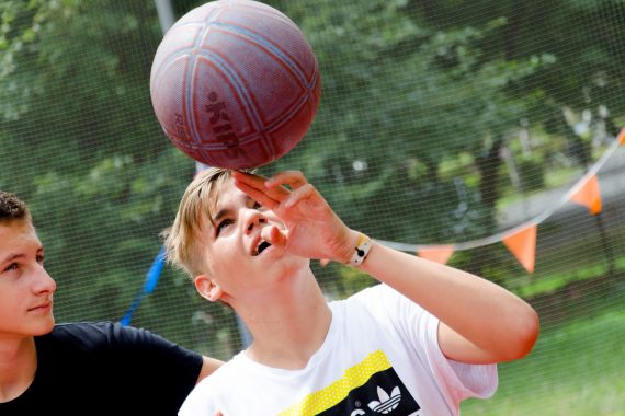 Edző (vegyes sportok)