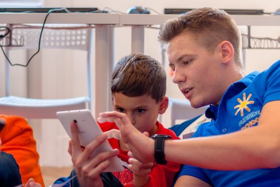 Informatikatanár (félnapok)